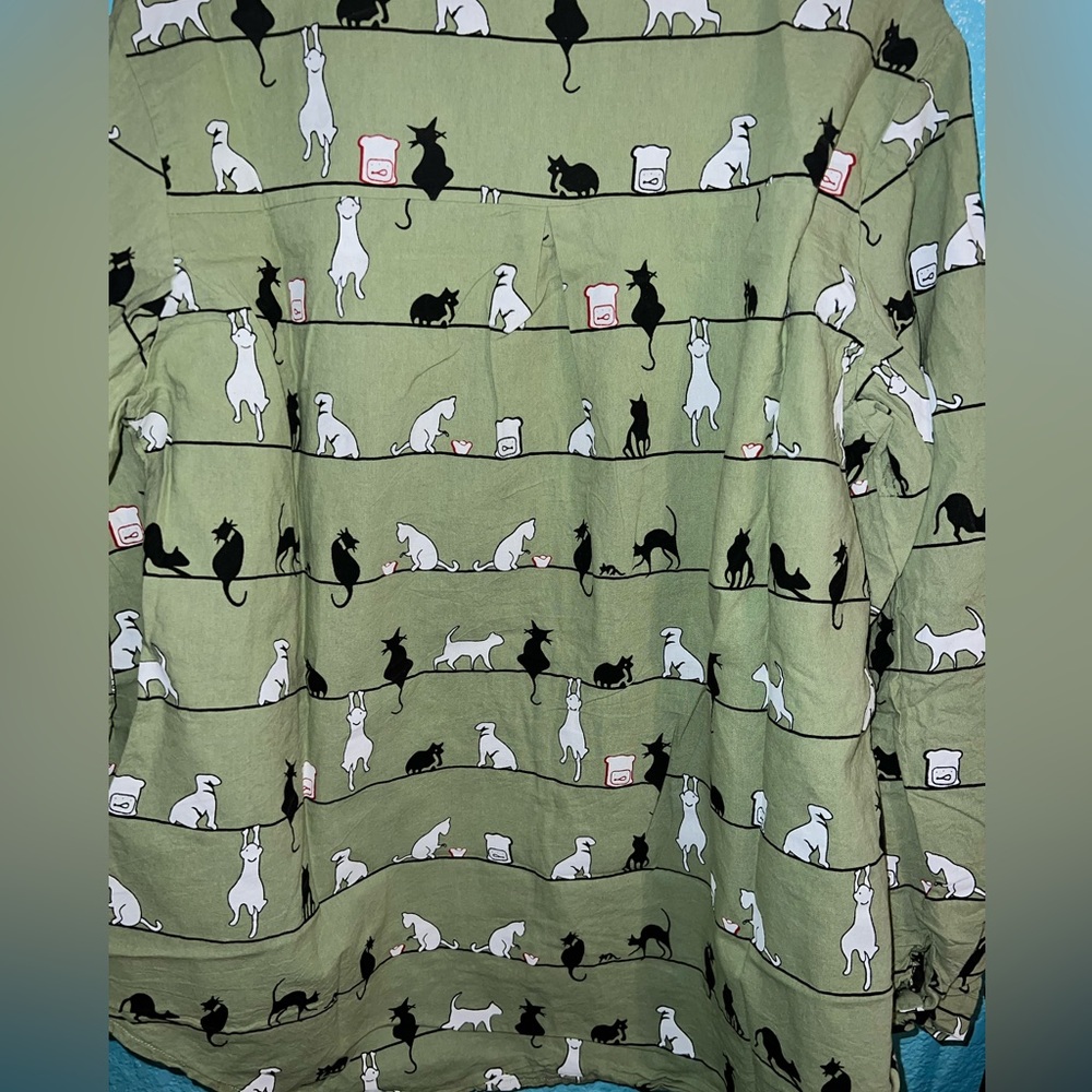Cat Button Up - Picture 4 of 5